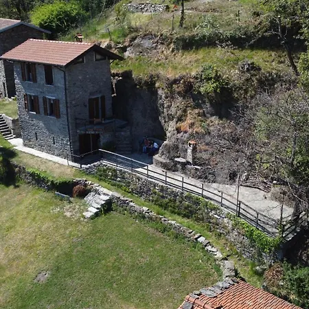 Casa Fogolar Holiday home Rezzonico